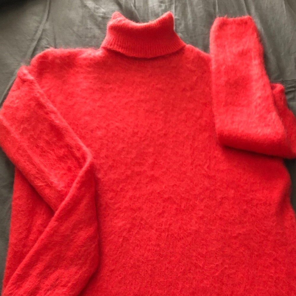 Collection Privee Tunic Sweater - Picture 2 of 2